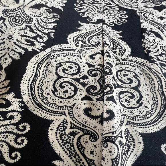 J. McLaughlin Elegant Black and White Patterned Dress - Picture 5 of 6